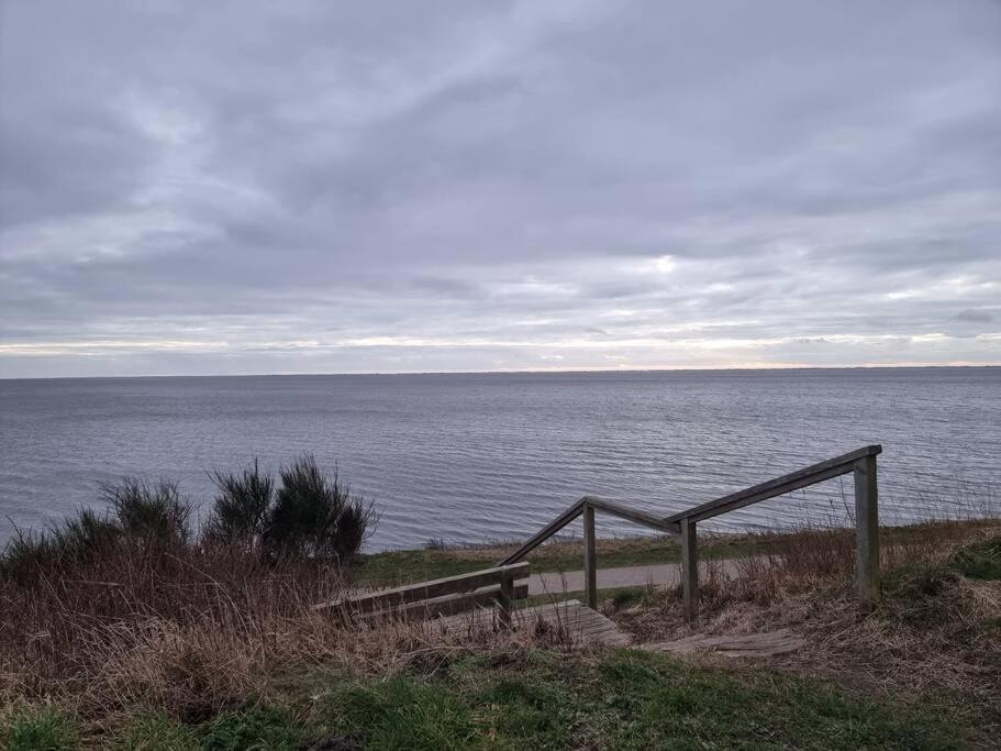 Hyggeligt Lille Byhus Lige Mellem Havnen Og Bytorv Ringkøbing Esterno foto